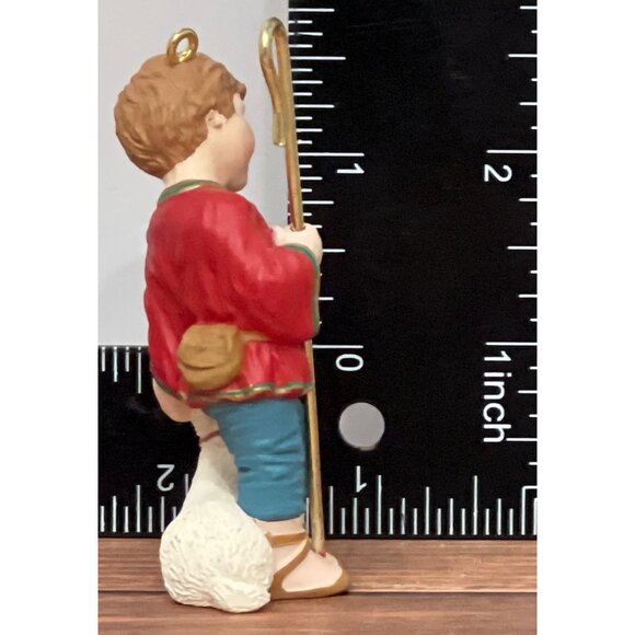 1992 HALLMARK KEEPSAKE ORNAMENT LOVING SHEPHERD QX515-1 LAMB - Picture 6 of 8